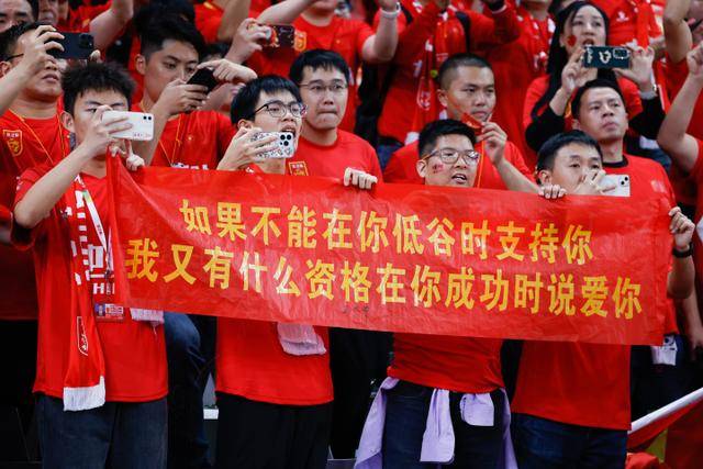 马卡：26年前弗洛伦蒂诺竞选时称要签菲戈，后者也公开表态否认